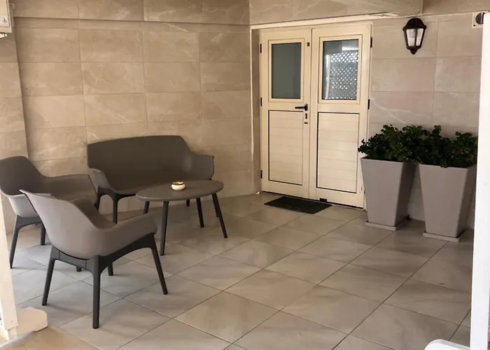 Sandy Nest * Ларнака