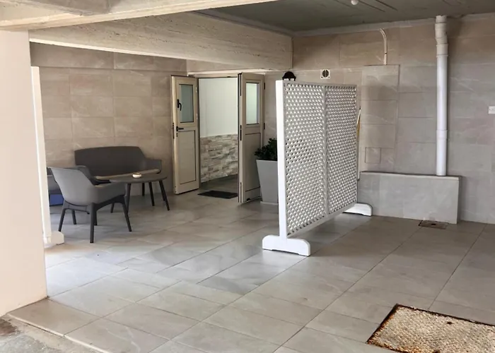 Sandy Nest * Λάρνακα