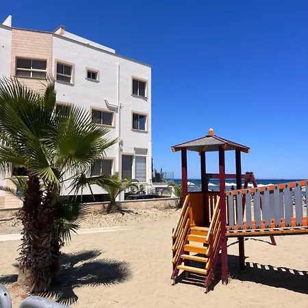 Sandy Nest * Larnaca